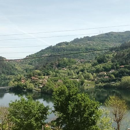 Appartement Casa De Ribes T2 Vista Fantastica à Rio Caldo Extérieur photo